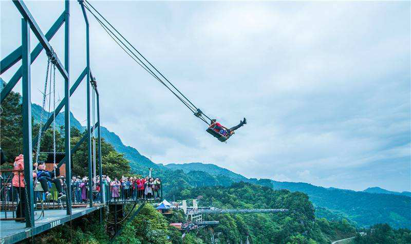 如何做好懸崖秋千設(shè)備的維護(hù)工作？